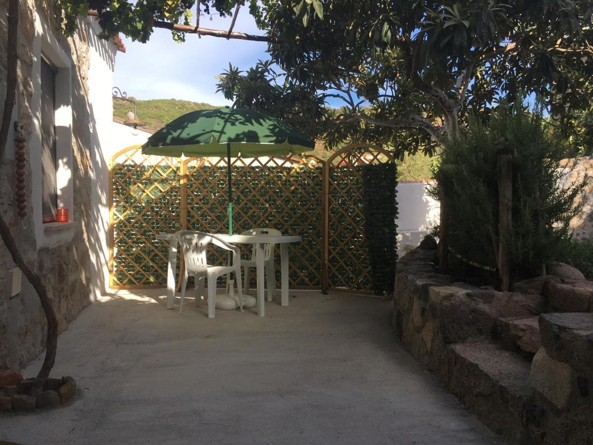 Appartamento Kelu e Terra - Locazione Turistica - IUN Q0467 Onifai Esterno foto