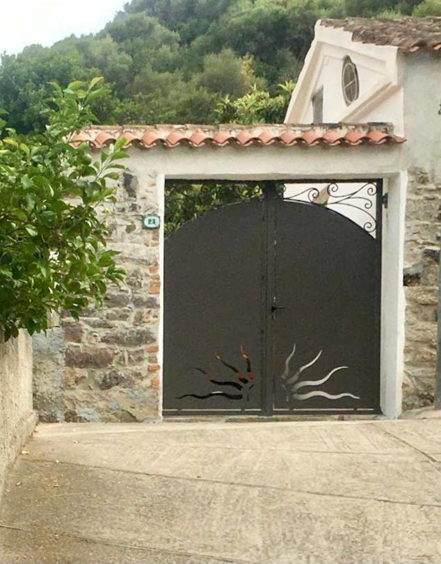 Appartamento Kelu e Terra - Locazione Turistica - IUN Q0467 Onifai Esterno foto